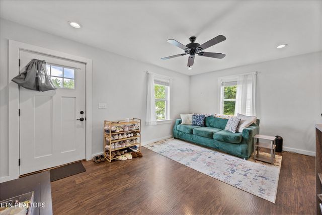 407 Kingwood St, Kingston, TN 37763