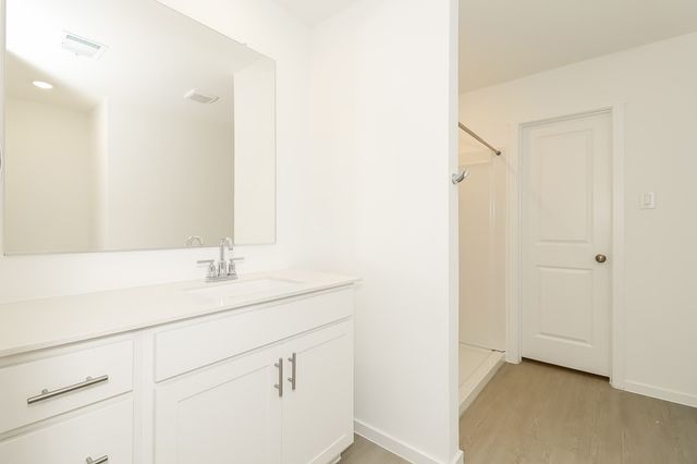 2708 River Knoll Lane, Fort Worth, TX 76108