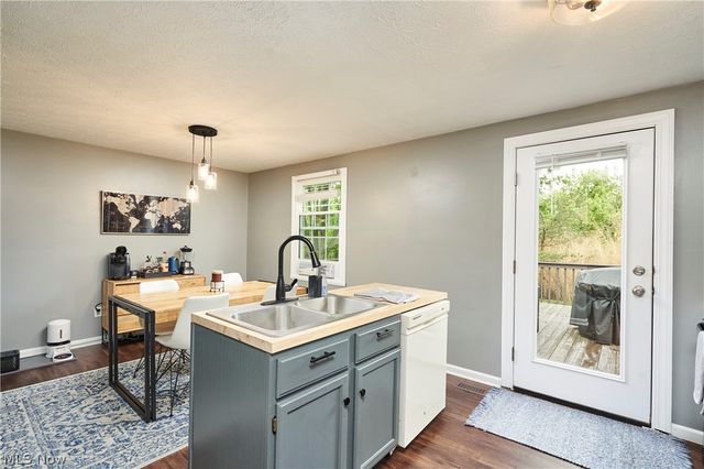 344 Silver Meadows Boulevard, Kent, OH 44240