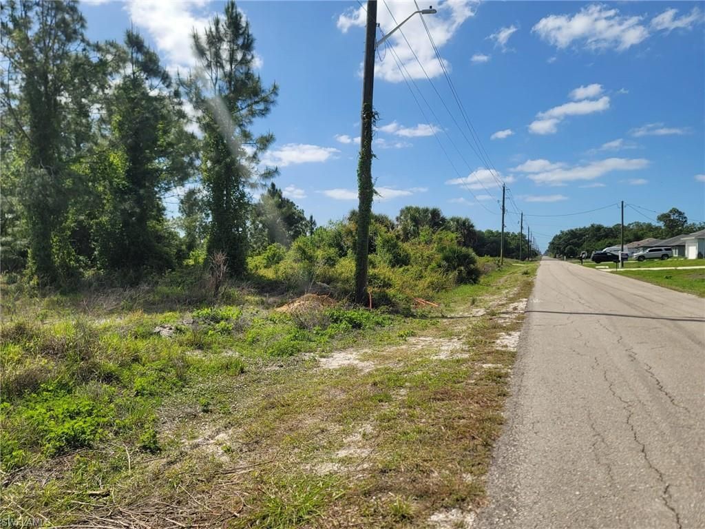 1912 Moore AVE, LEHIGH ACRES, FL 33972 — photo 3