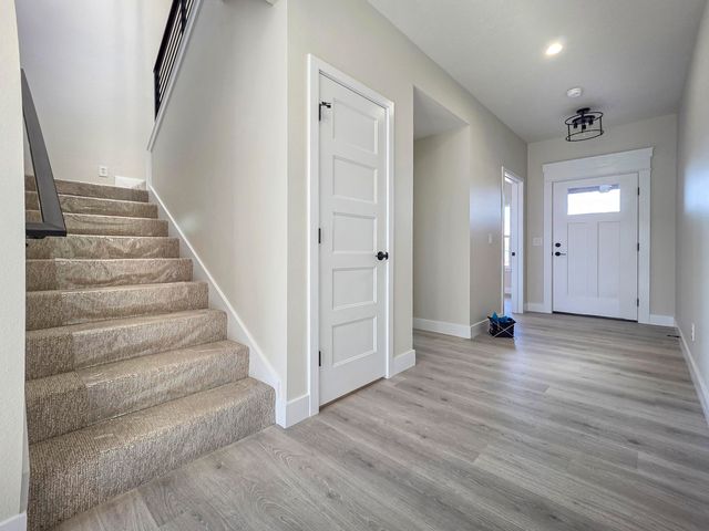 133 E Teakwood Avenue, Clever, MO 65631