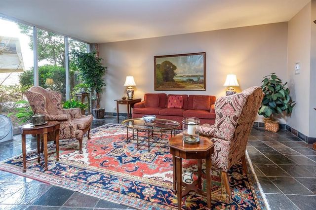 475 N Highland St Apt 3F, Memphis, TN 38122