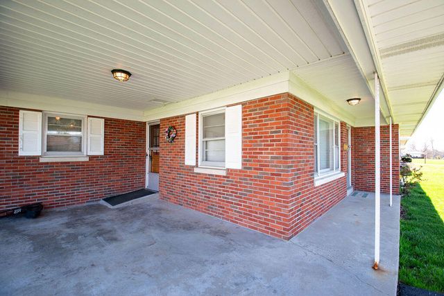 105 Lynnwood Drive, Lancaster, KY 40444