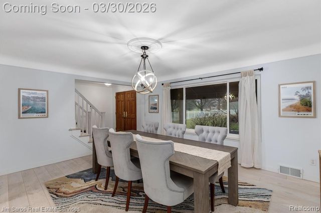 32830 Jefferson Avenue, Saint Clair Shores, MI 48082