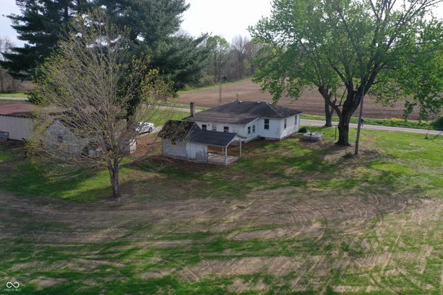 9034 S 75 W, Rosedale, IN 47874