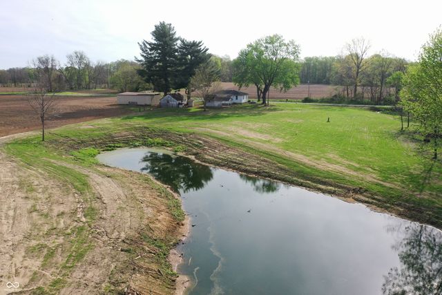 9034 S 75 W, Rosedale, IN 47874