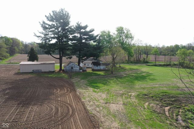 9034 S 75 W, Rosedale, IN 47874