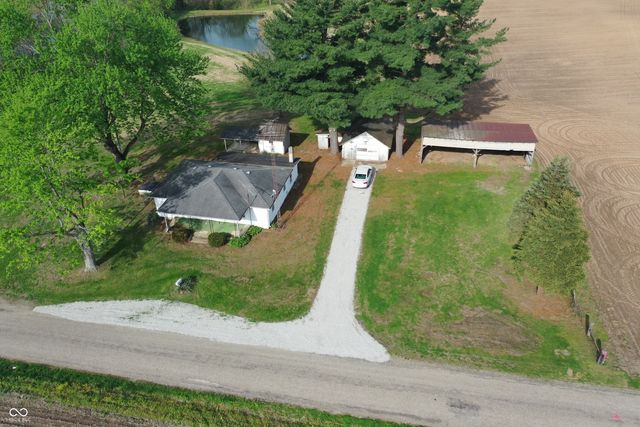 9034 S 75 W, Rosedale, IN 47874