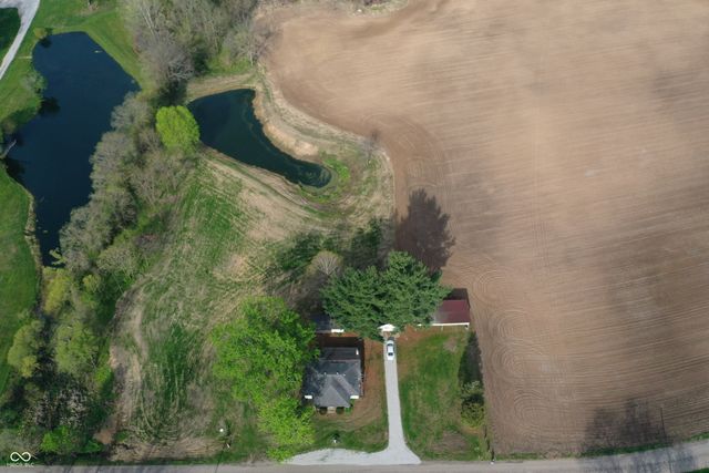 9034 S 75 W, Rosedale, IN 47874