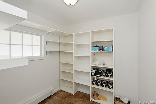 48 Link Lane, Hicksville, NY 11801