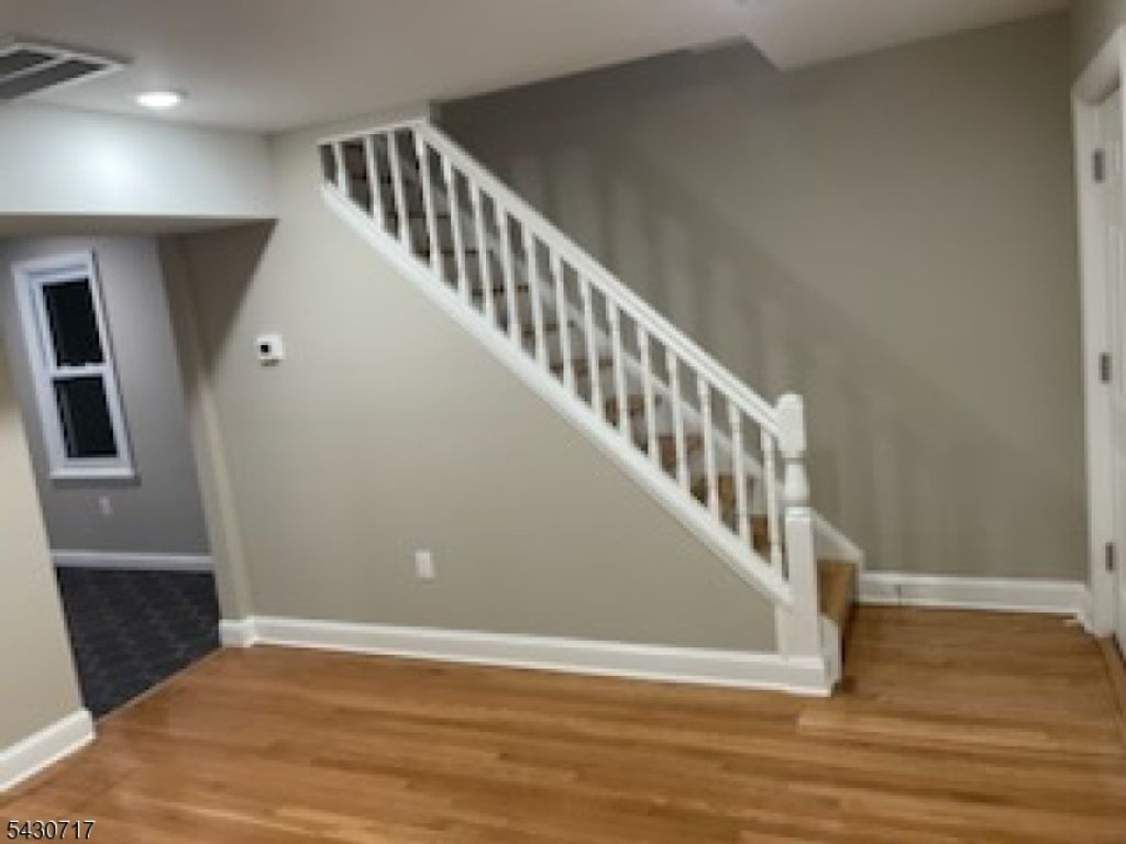 522 Beach St, City Of Orange Twp., NJ 07050 — photo 4