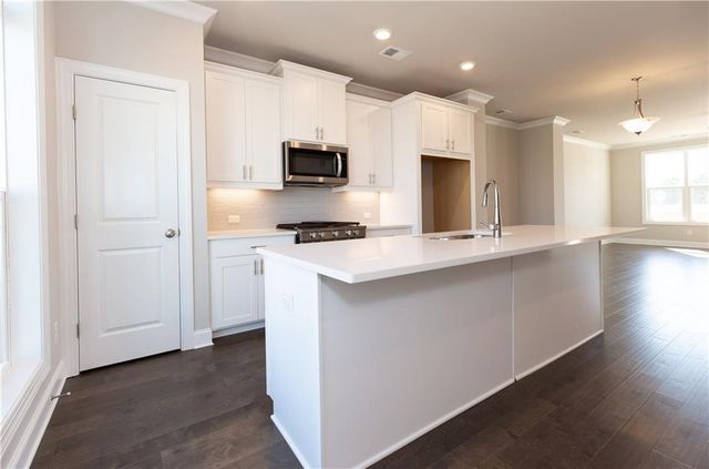 4804 Larkin Pass 53, Buford, GA 30518
