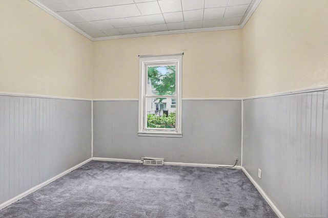 9005 Deering Street, Livonia, MI 48150