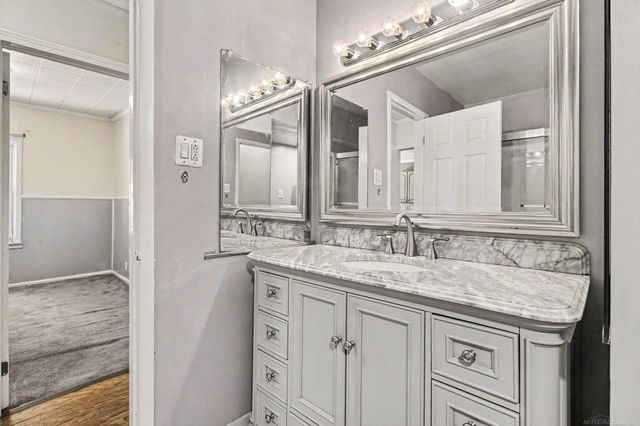 9005 Deering Street, Livonia, MI 48150