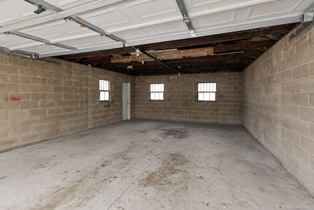 9005 Deering Street, Livonia, MI 48150