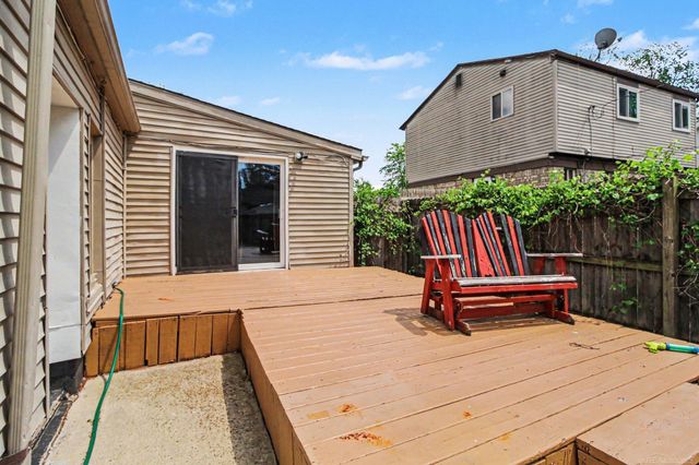 9005 Deering Street, Livonia, MI 48150