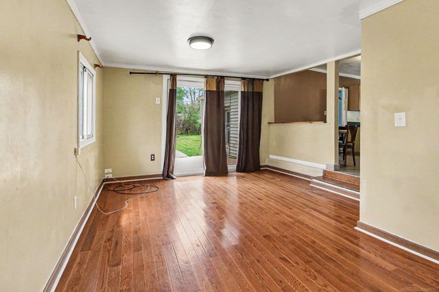 9005 Deering Street, Livonia, MI 48150