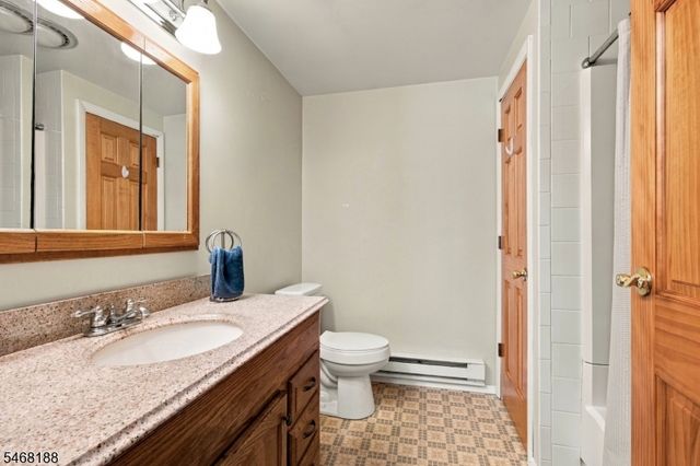 97 Creek Rd, Green Twp., NJ 07821