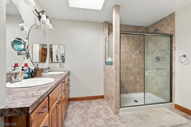 97 Creek Rd, Green Twp., NJ 07821