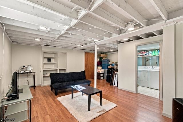 97 Creek Rd, Green Twp., NJ 07821