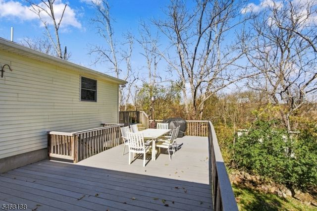 97 Creek Rd, Green Twp., NJ 07821