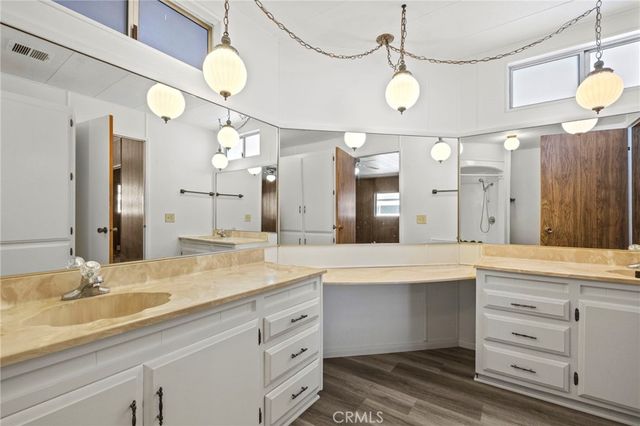 1670 Santa Susana, Hemet, CA 92543