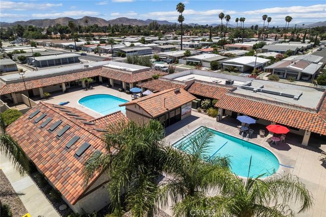 1670 Santa Susana, Hemet, CA 92543