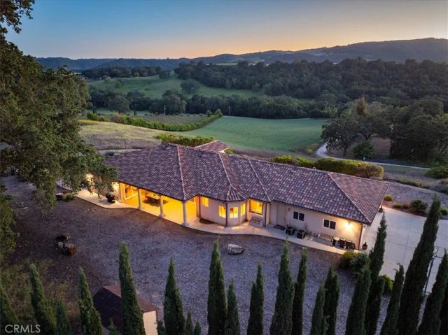 5250 Vineyard, Paso Robles, CA 93446