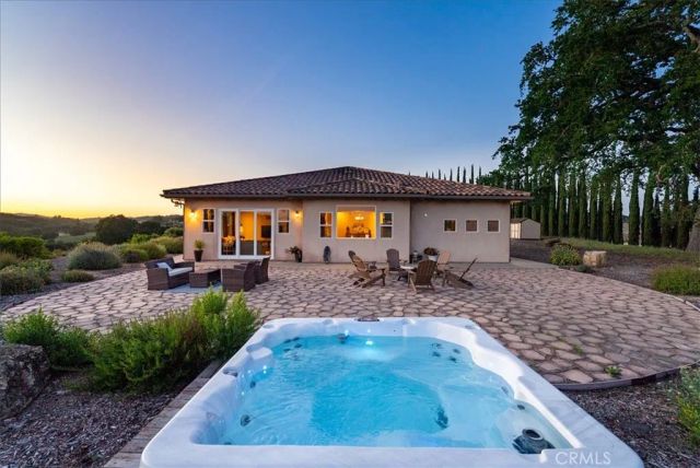 5250 Vineyard, Paso Robles, CA 93446