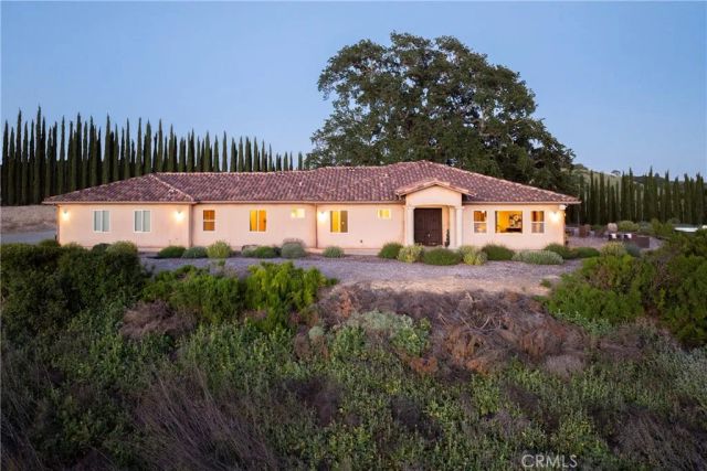 5250 Vineyard, Paso Robles, CA 93446