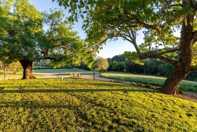 5250 Vineyard, Paso Robles, CA 93446