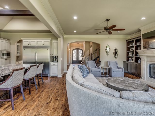 5902 E 110th Place, Tulsa, OK 74137