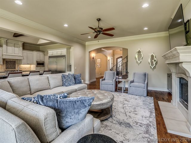 5902 E 110th Place, Tulsa, OK 74137