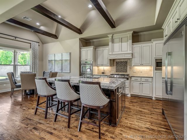 5902 E 110th Place, Tulsa, OK 74137