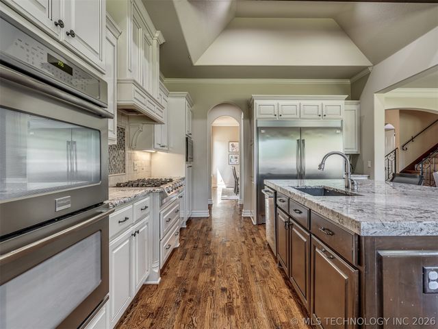 5902 E 110th Place, Tulsa, OK 74137