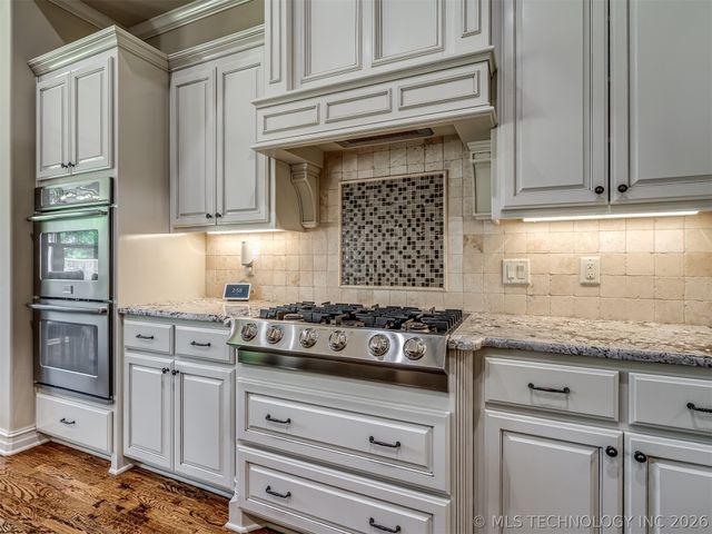 5902 E 110th Place, Tulsa, OK 74137