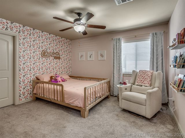 5902 E 110th Place, Tulsa, OK 74137