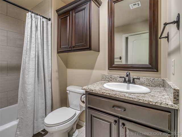 5902 E 110th Place, Tulsa, OK 74137