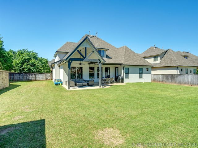 5902 E 110th Place, Tulsa, OK 74137