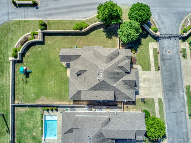 5902 E 110th Place, Tulsa, OK 74137