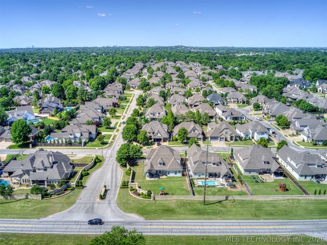 5902 E 110th Place, Tulsa, OK 74137