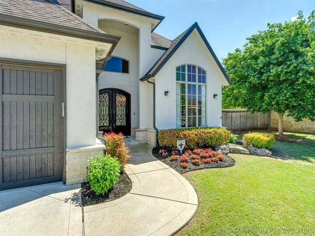 5902 E 110th Place, Tulsa, OK 74137