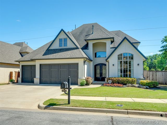 5902 E 110th Place, Tulsa, OK 74137