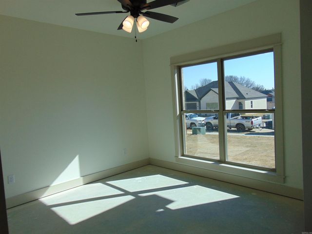 49 Ridge View Street, Vilonia, AR 72173