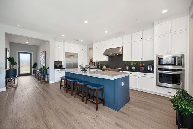 3585 Clubhouse Pkwy, Folsom, CA 95630