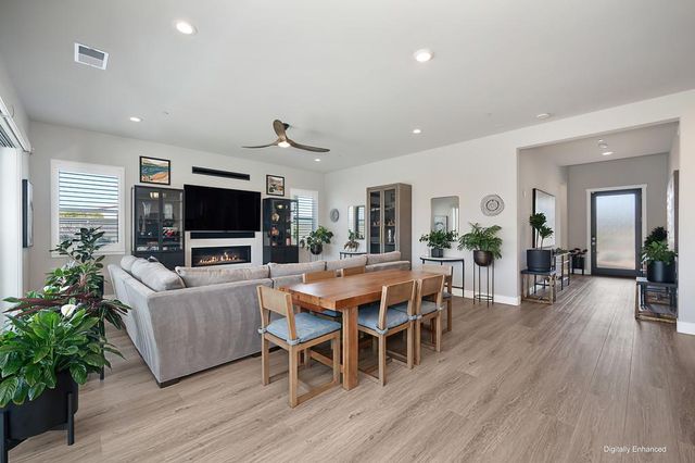 3585 Clubhouse Pkwy, Folsom, CA 95630