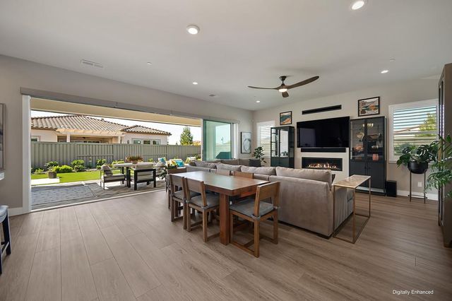 3585 Clubhouse Pkwy, Folsom, CA 95630