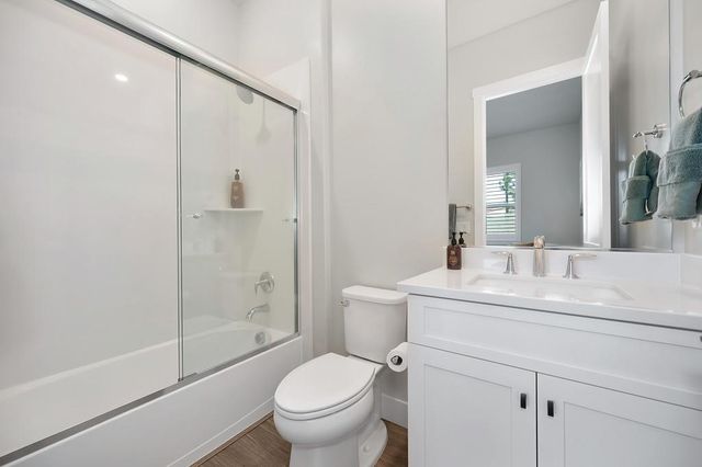 3585 Clubhouse Pkwy, Folsom, CA 95630