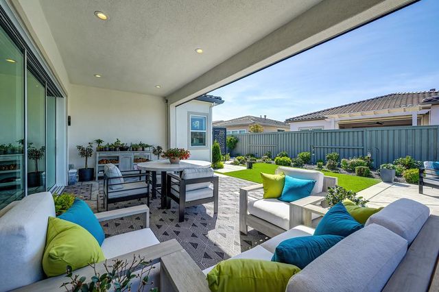 3585 Clubhouse Pkwy, Folsom, CA 95630