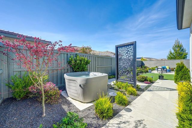 3585 Clubhouse Pkwy, Folsom, CA 95630